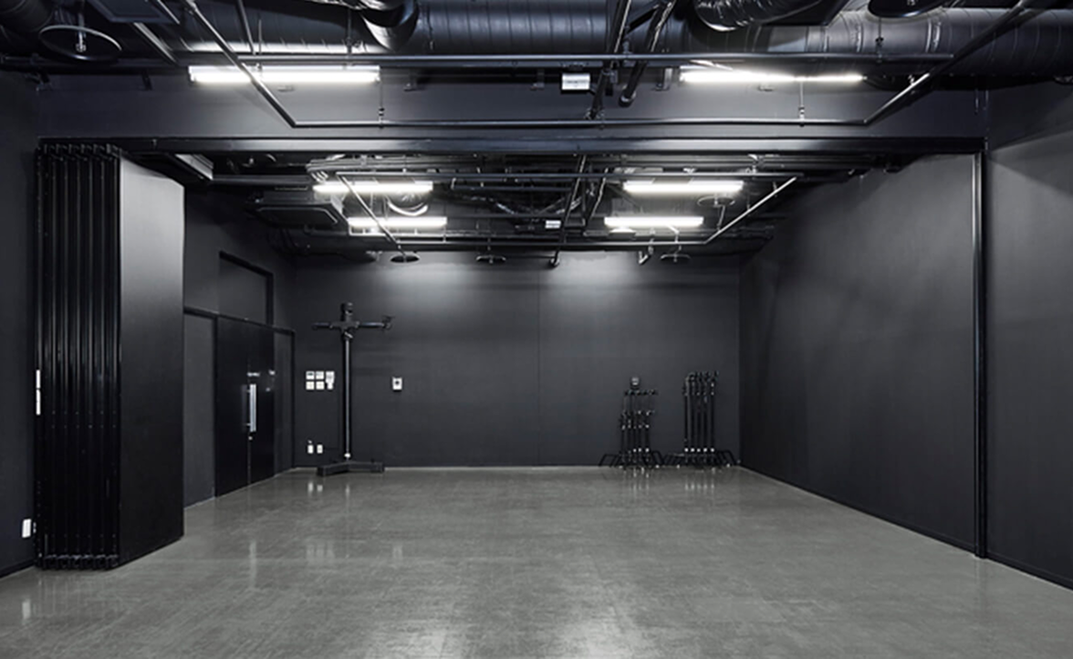B studio